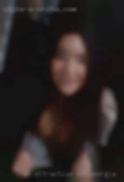 An attractive woman who of Georgia has good energy.