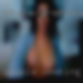 Couple seeking female threesome